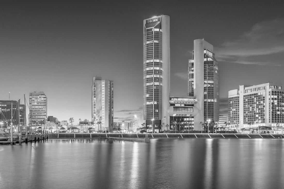 Corpus Christi, Texas, USA downtown skyline at twilight 2000pc PuzzleBlack and White