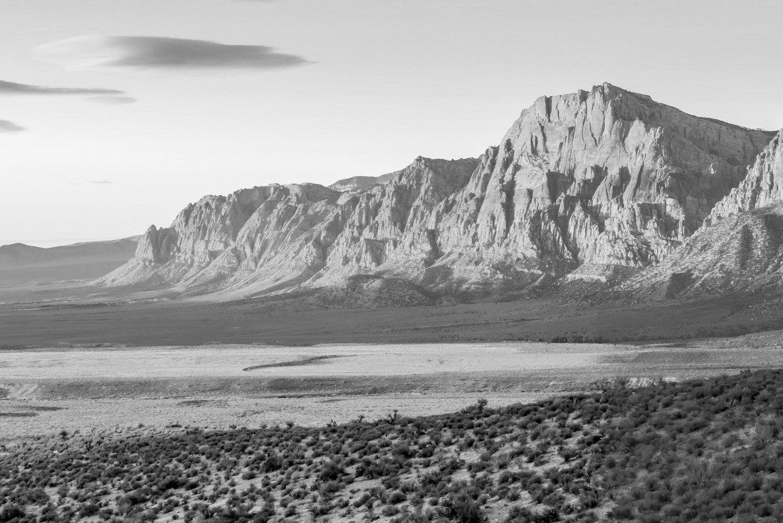 Red Rock Canyon National Conservation Area in Nevada 2000pc PuzzleBlack and White