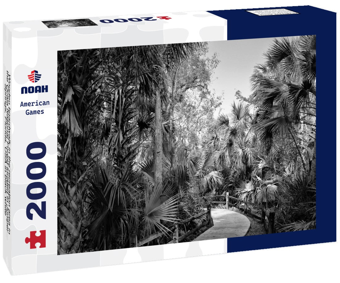 Wooden boardwalk in the recreation area in the Ocala National Forest located in Juniper Springs, Florida, USA 2000pc PuzzleBlack and White