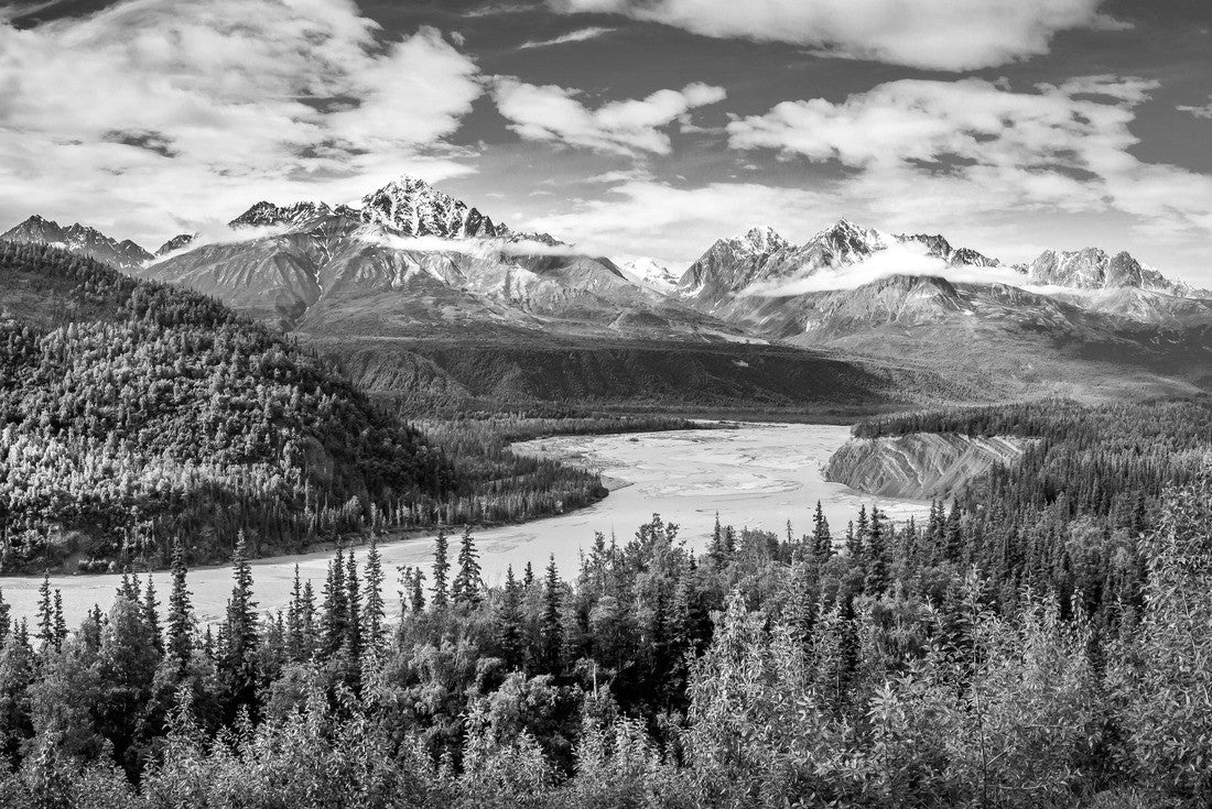 Chugach Alaska Mountains 2000pc PuzzleBlack and White