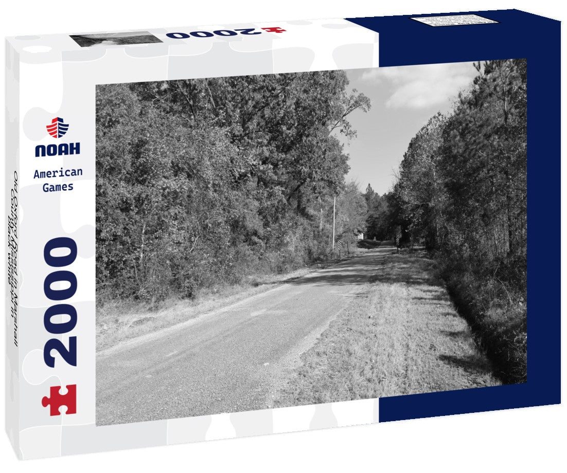Old Oxford Road in Marshall County Mississippi 2000pc PuzzleBlack and White