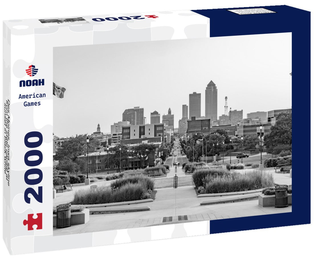 Des Moines, Iowa skyline from the state capital at sunset 2000pc PuzzleBlack and White