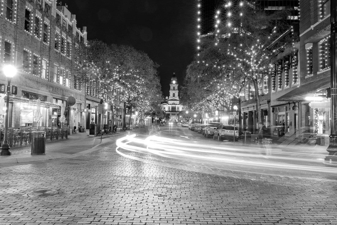 Night. Street in Fort Worth, Dallas, Texas 2000pc PuzzleBlack and White