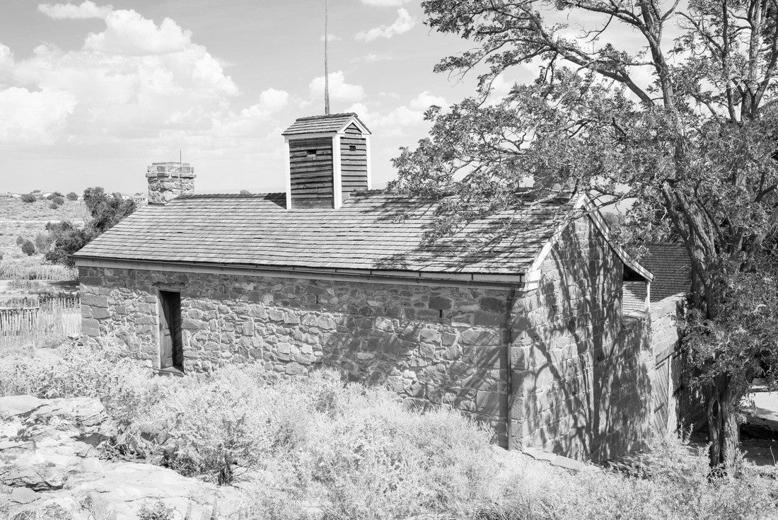 Pipe Spring National Monument in Arizona, USA 2000pc PuzzleBlack and White