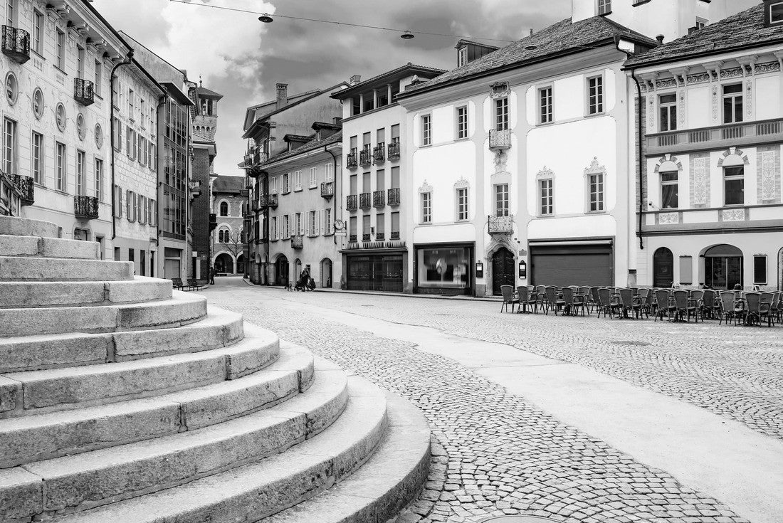 The central area of Bellinzona, Switzerland 2000pc PuzzleBlack and White