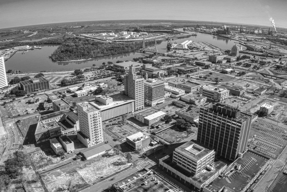 Beaumont is a town in South East Texas 2000pc PuzzleBlack and White