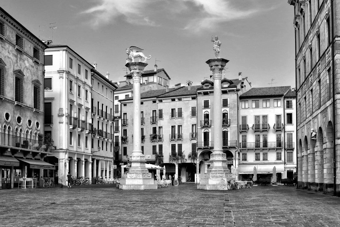 Vicenza, Italy. View of the Piazza dei Signori in Vicenza, Italy on September 5, 2016. Vicenza is located in northeastern Italy, where it is also a World Heritage Site 2000pc PuzzleBlack and White