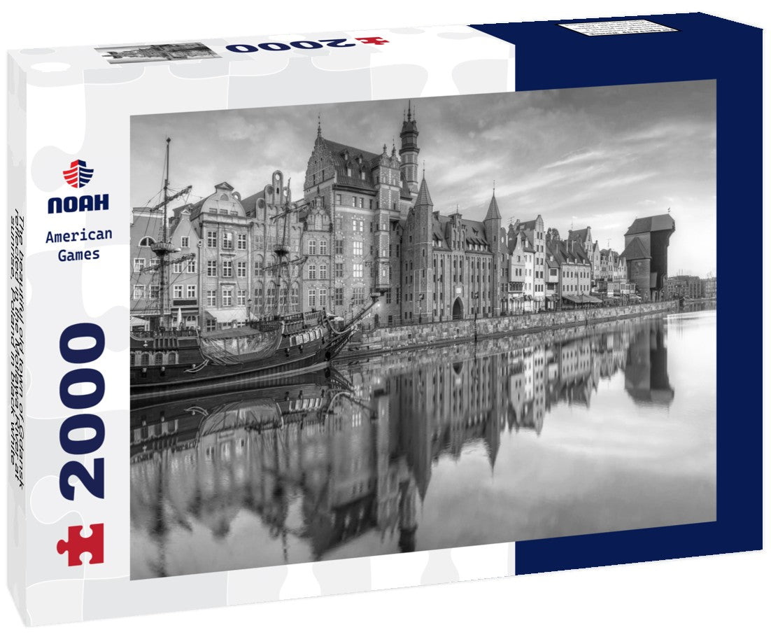 The beautiful old town of Gdansk reflected in the Motlawa River at sunrise, Poland 2000pc PuzzleBlack and White
