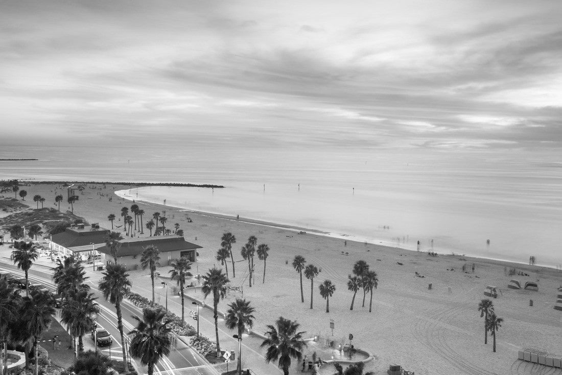 Clearwater Beach at sunset 2000pc PuzzleBlack and White