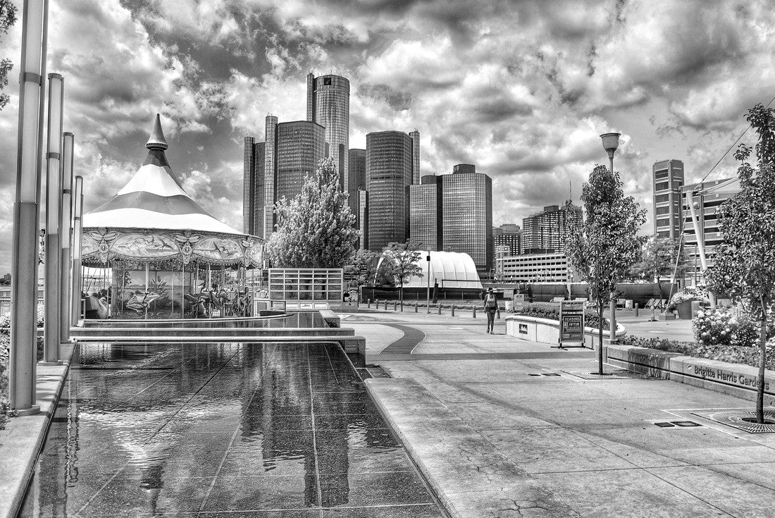 Detroit River Walk 2000pc PuzzleBlack and White