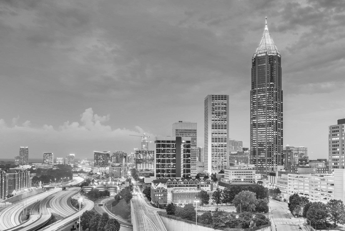 Atlanta, Georgia, USA downtown and midtown skyline at dusk 2000pc PuzzleBlack and White