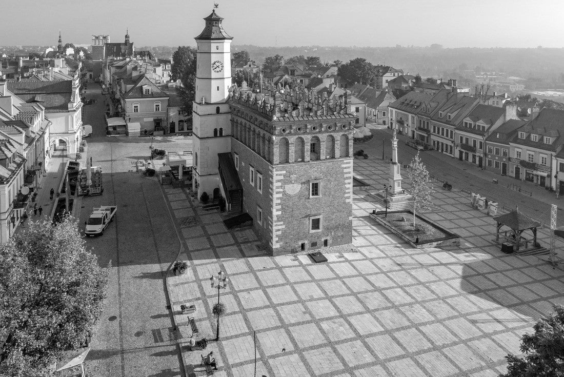 Sandomierz Old Town, Poland. Aerial view at sunrise. Gothic town hall with clock tower and Renaissance roof terrace and statue of the Virgin Mary at the market square (Rynek) 2000pc PuzzleBlack and White