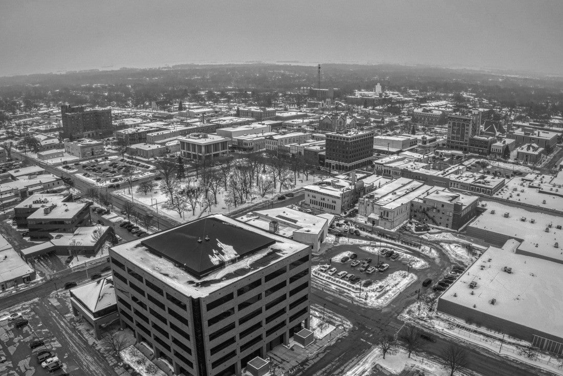 Aerial View of Downtown Mason City, Iowa on a dreary Winter Day 2000pc PuzzleBlack and White
