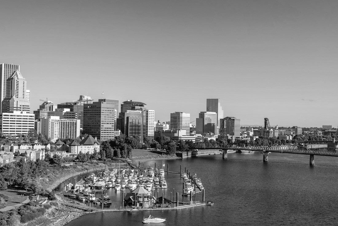Marina with downtown Portland, Oregon in the background 2000pc PuzzleBlack and White