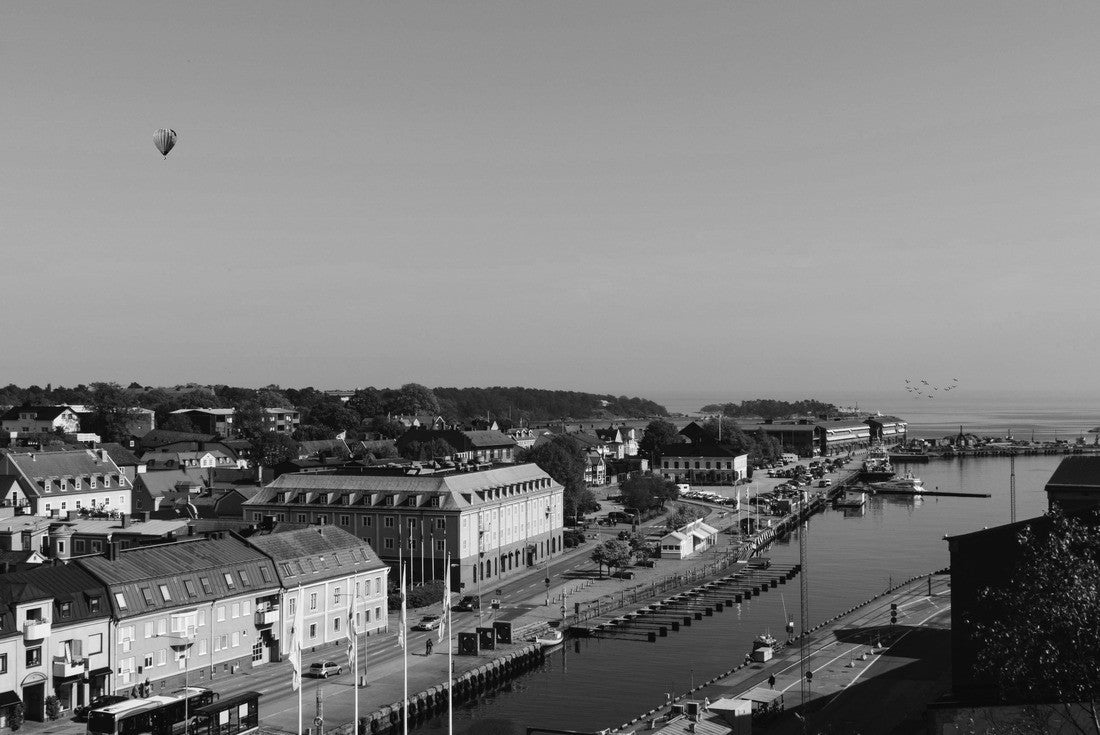 Karlshamn city in sweden with a sky without clouds 2000pc PuzzleBlack and White