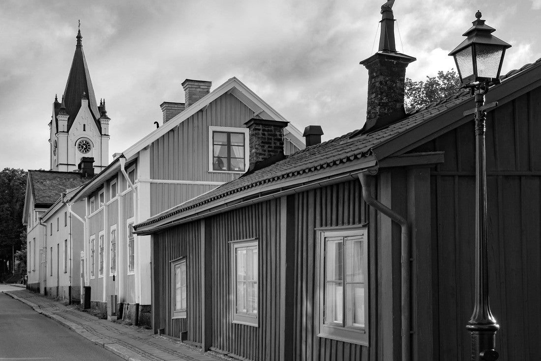 Nora, Sweden. Sunny day in the city 2000pc PuzzleBlack and White