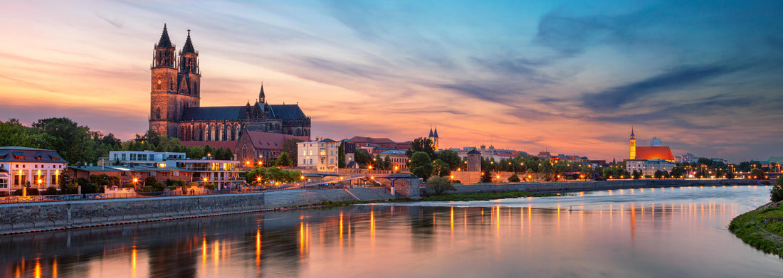 Noah Jigsaw PuzzleMagdeburg, Germany. Panoramic cityscape image of Magdeburg, Germany, with reflection of the city in the Elbe at sunset, Panorama 1000 Pieces