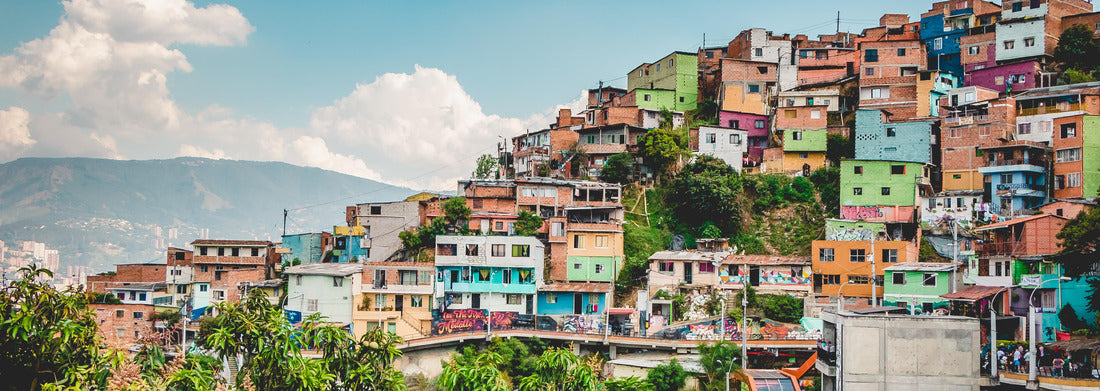 Noah Jigsaw PuzzleComuna 13 Medellin Colombia, Panorama 1000 Pieces