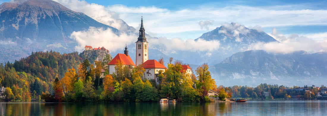 Noah Jigsaw Puzzle Famous alpine Lake Bled (Blejsko jezero) in Slovenia, beautiful fall landscape. Scenic view of the lake, island with church, Bled Castle, mountains and blue sky with clouds, outdoor travel background, Panorama 1000 Pieces