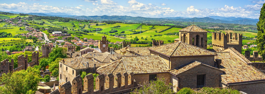 Noah Jigsaw Puzzle Medieval village view of Gradara Castle, Pesaro and Urbino, Marche region, Italy, Panorama 1000 Pieces