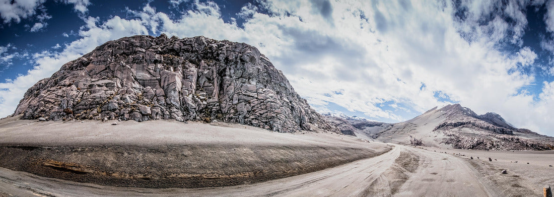 Noah Jigsaw Puzzle Landscapes of Los Nevados National Park PNN, Nevado del Ruiz, El Cisne, mountains of Colombia, Antioquia, Quindio, Caldas and Risaralda, Panorama 1000 Pieces
