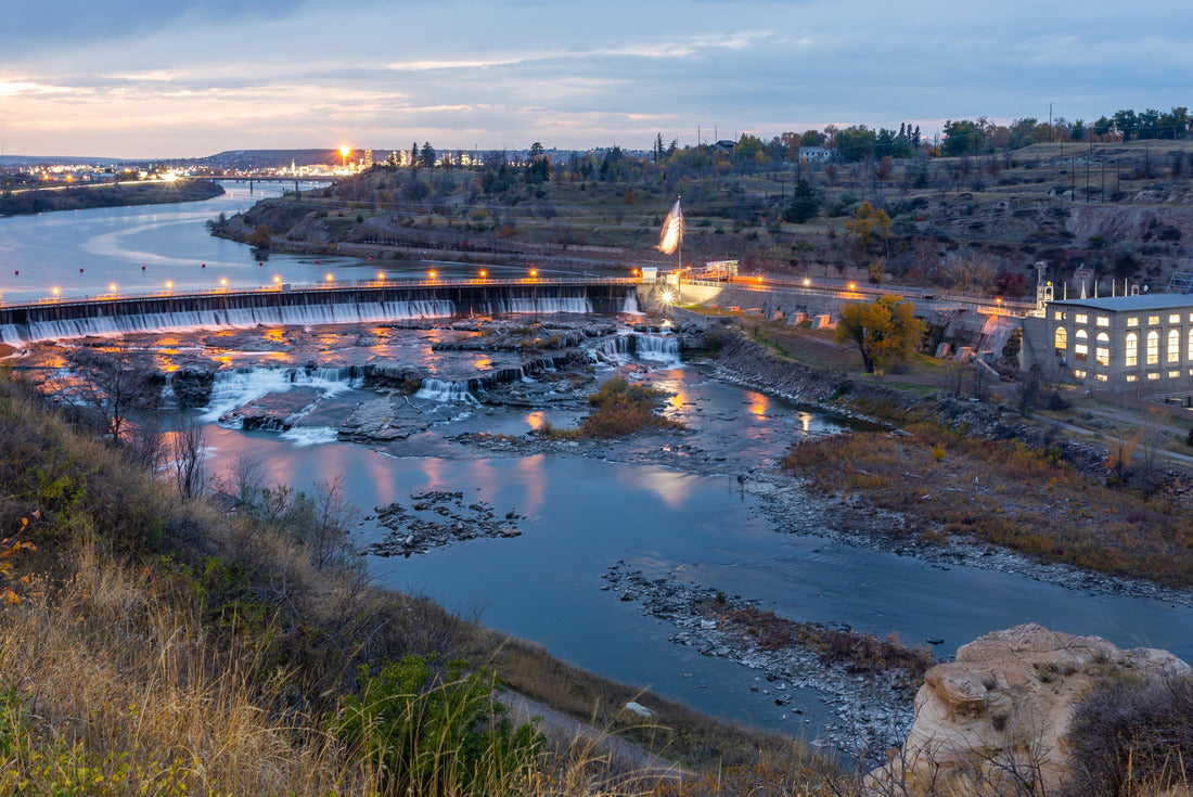 Beautiful view of the Great Falls in Montana at twilight 2000pc Puzzle