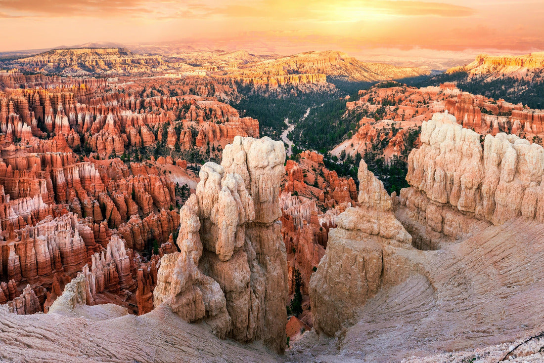Noah Jigsaw Puzzle Bryce Canyon National Park, Utah, USA incredibly colorful scenery, beautiful natural landscape. Concept, tourism, travel landmark 2000 pieces