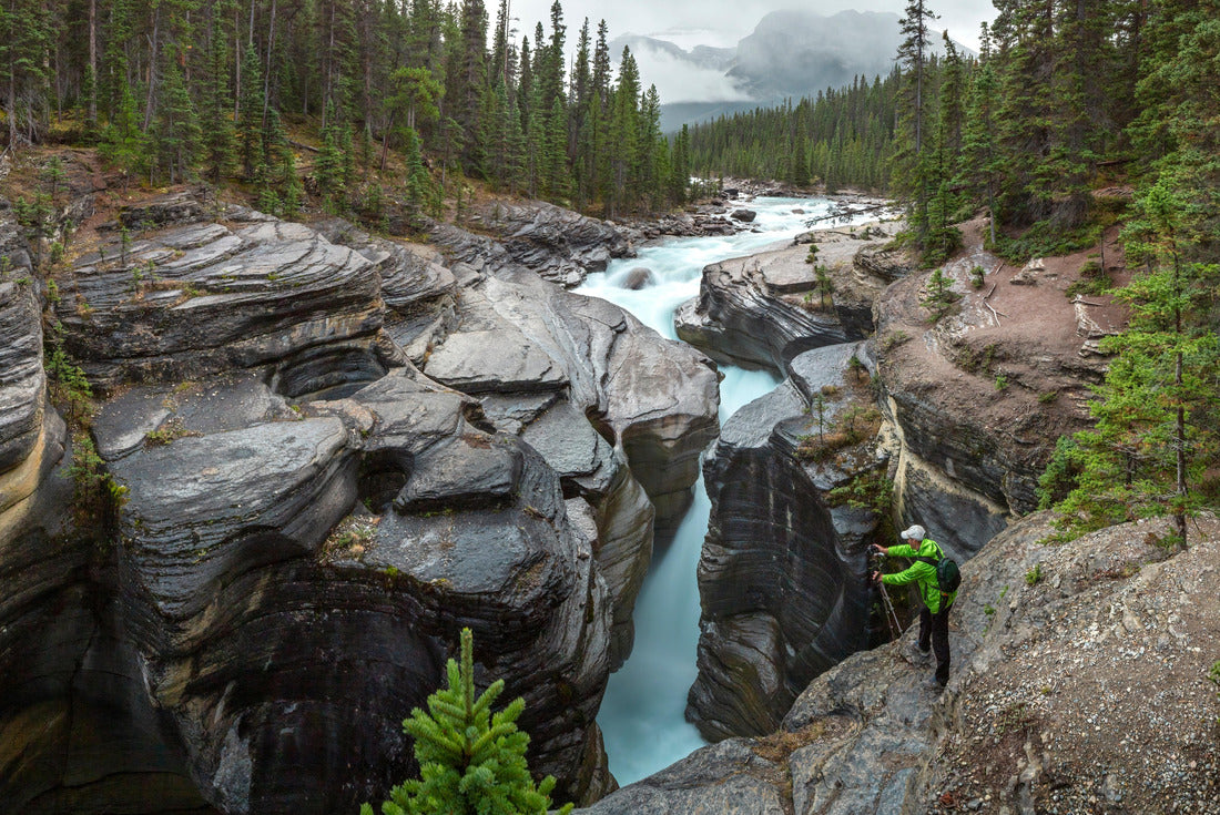 Mistaya Canyon in Banff National Park, Mistaya River, Alberta, Canada 2000pc Puzzle