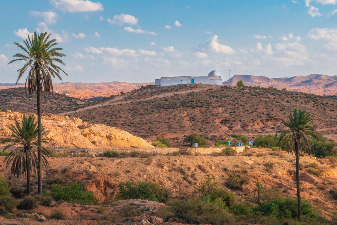 Berber village (Gabes Governorate) in the hot desert of North Africa in Tunisia 2000pc Puzzle