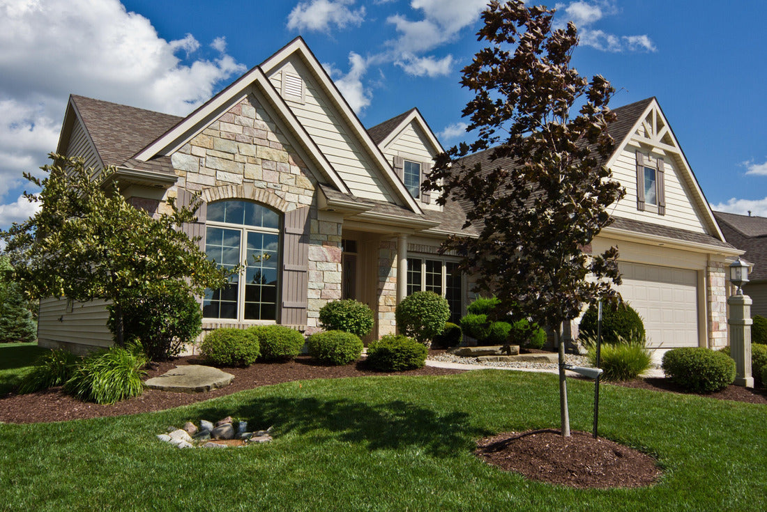 Noah Jigsaw Puzzle Sunny townhouse with beautiful landscaping in Fort Wayne, Indiana 2000 pieces