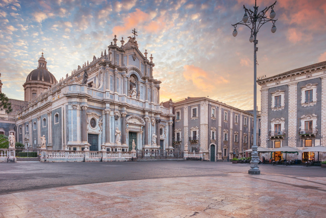 Catania, Sicily, Italy. Cityscape of Duomo Square in Catania, Sicily with cathedral Catania at sunrise 2000pc Puzzle