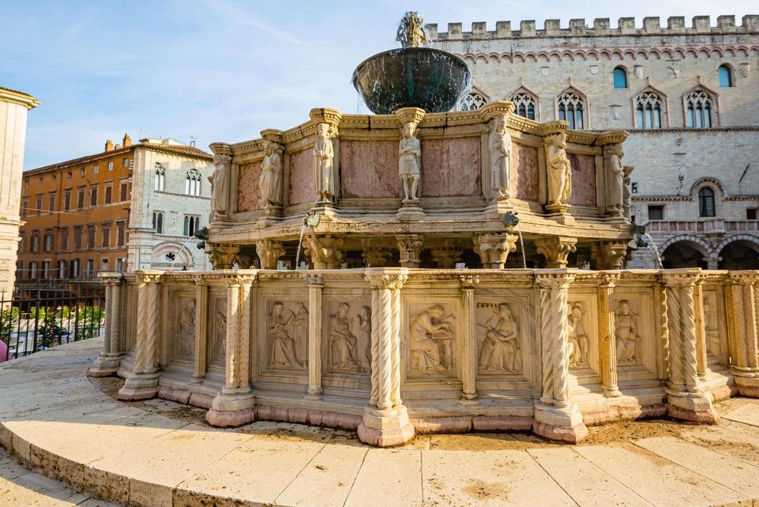 An evocative and detailed view of the Fontana Maggiore (Mayor's Fountain) in the historical and artistic heart of Perugia, capital of the Umbria region, in central Italy 2000pc Puzzle