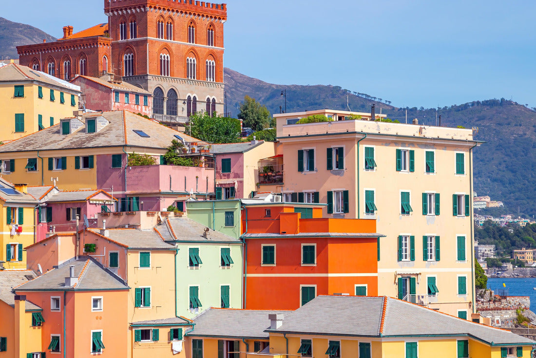 Noah Jigsaw Puzzle Bright, colorful houses near the sea in Genoa, Italy 2000 pieces