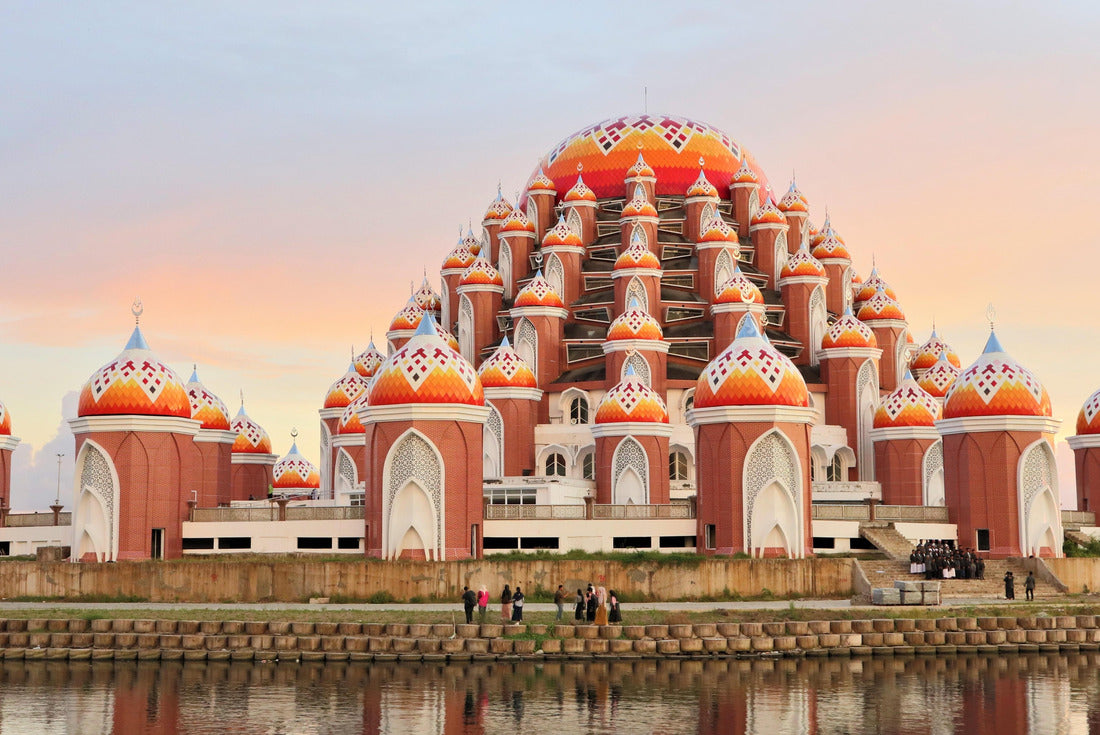 99 Domes Mosque (Masjid 99 Kubah) a Beautiful Building Located in Central Point Indonesia (CPI) Makassar, South Sulawesi 2000pc Puzzle