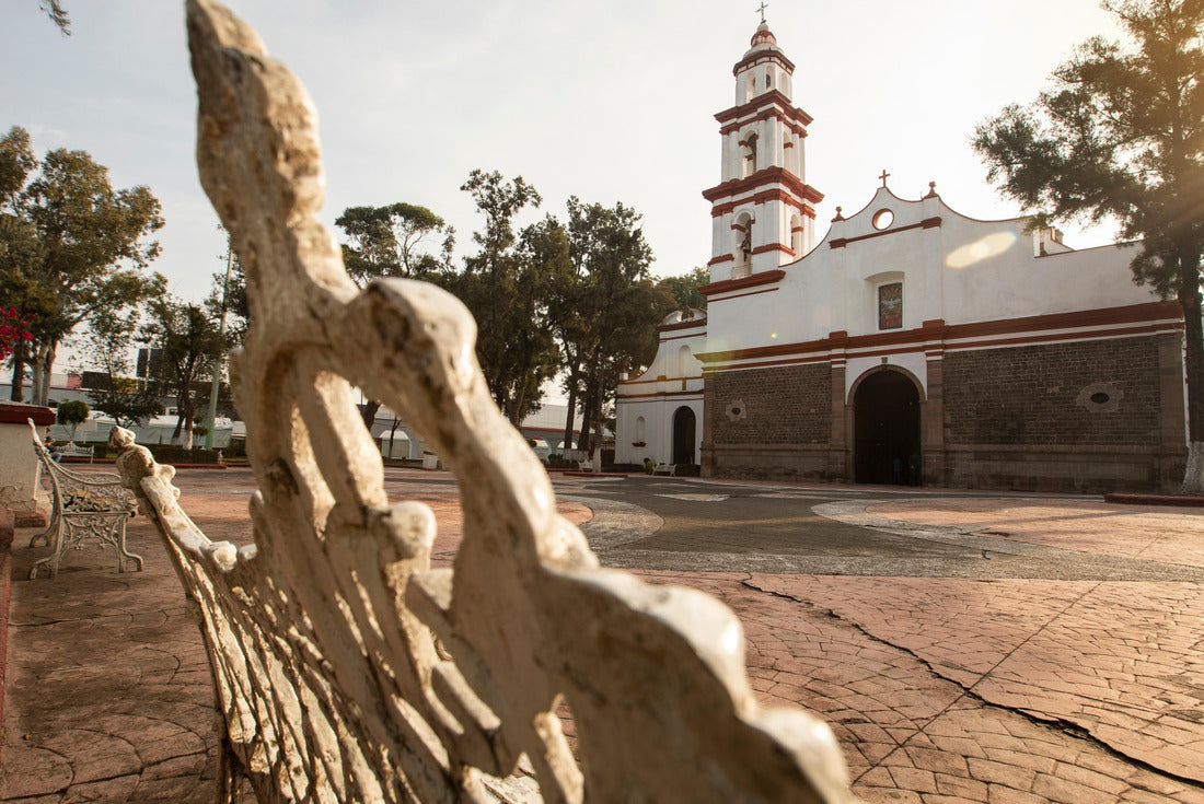 Ecatepec de Morelos, Mexico: Morning light shines on a historic church in the center of Ecatepec 2000pc Puzzle