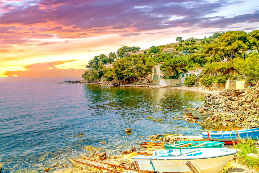 Harbor and Beach in La Ciotat, France 2000pc Puzzle