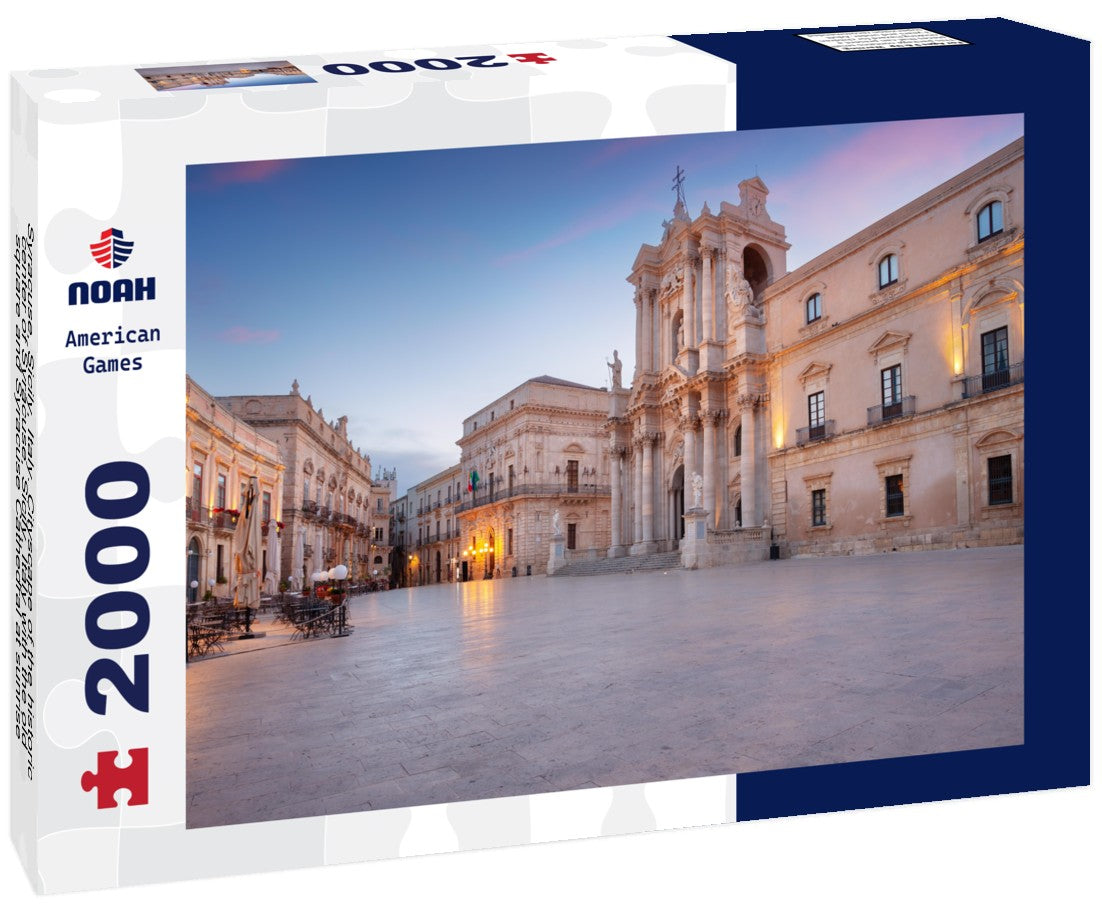 Syracuse, Sicily, Italy. Cityscape of the historic center of Syracuse, Sicily, Italy with the old square and Syracuse Cathedral at sunrise 2000pc Puzzle
