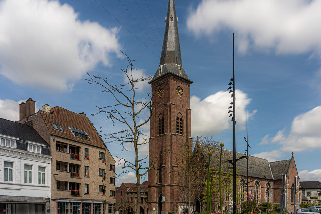 Marketplace of the city of Moeskroen, Mouscron België. Blue sky and church 2000pc Puzzle