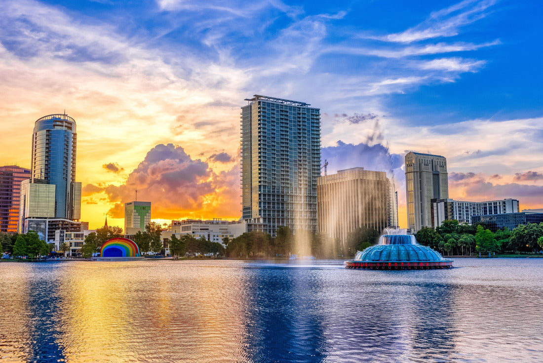 Sunset and clouds over the skyline of Orlando and the fountain at Lake Eola Park, Orlando FL 2000pc Puzzle