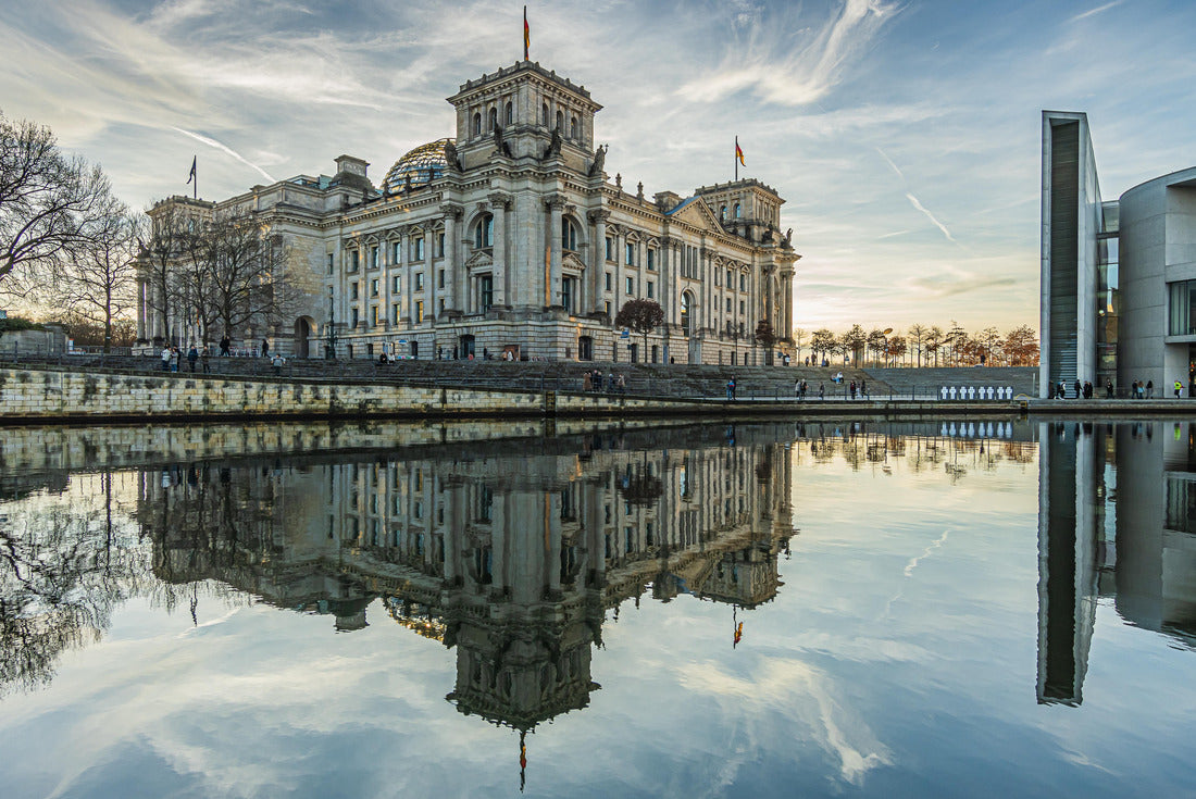 Historic Reichstag building in Berlin during winter day. River Spree with reflection from the building in the government district. Sunshine in the background with cloudy sky 2000pc Puzzle