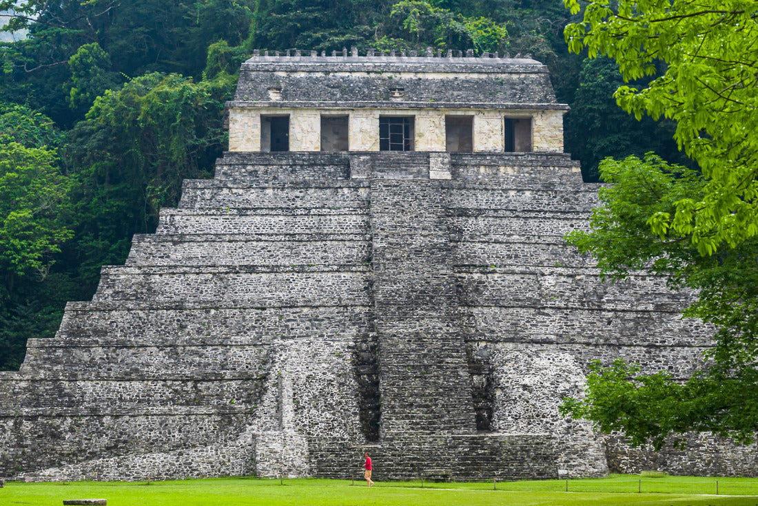 Ancient Mayan ruins in the archaeological site of Palenque in Chiapas, one of the most important sites of Mexico 2000pc Puzzle
