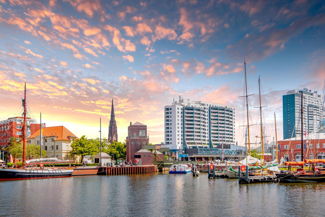 Marina city of Bremerhaven, Germany 2000pc Puzzle