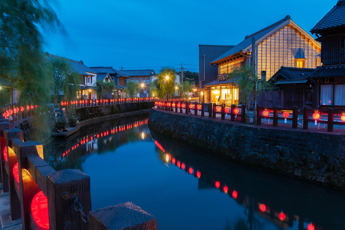Night landscape of the city's historic landmark, Sawara, the Japanese Old Town in Chiba Prefecture, Japan 2000pc Puzzle