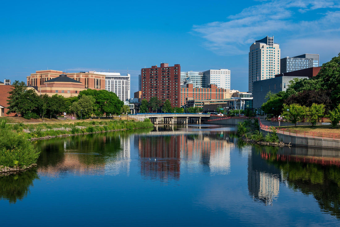 downtown Rochester, Minnesota and the Zumbro River in the morning 2000pc Puzzle