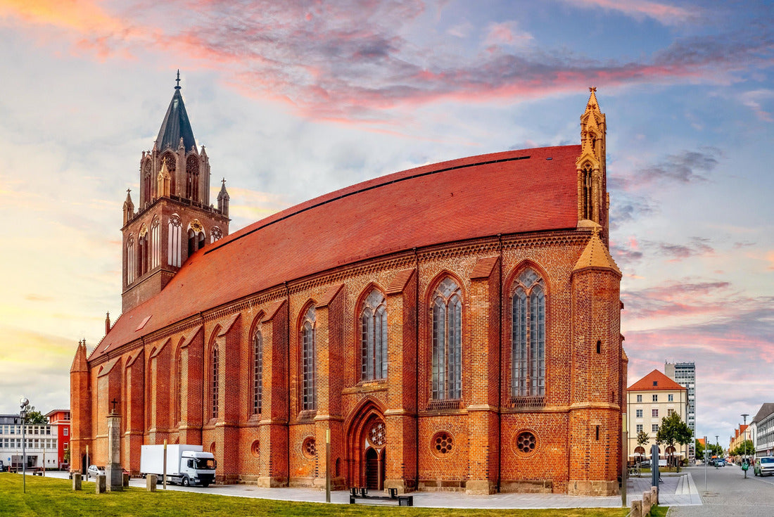 Old city of Neubrandenburg, Mecklenburg Vorpommern, Germany 2000pc Puzzle