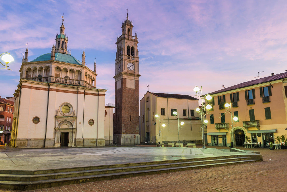 Italian city at sunrise. Historic center of Busto Arsizio, Sant'Antonio Street (via Sant'Antonio) with the Santuario di Santa Maria di Piazza - XVI century 2000pc Puzzle