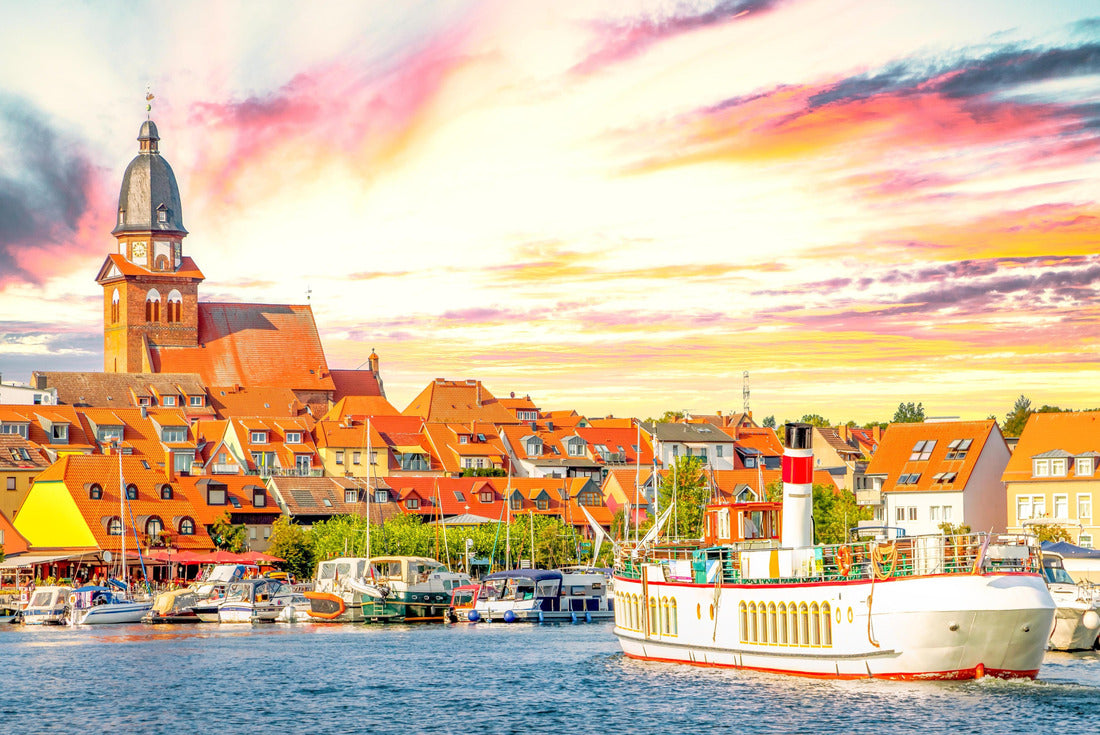 Old city of Waren an der Müritz, Germany 2000pc Puzzle