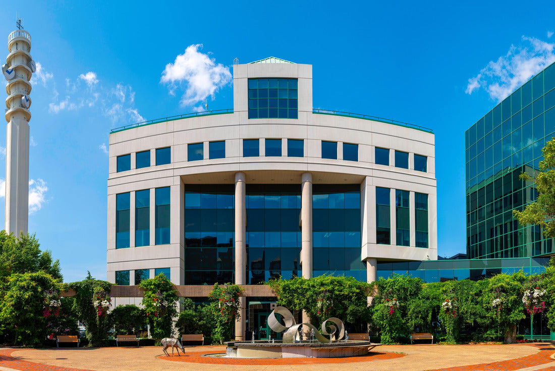 Noah Jigsaw Puzzle Moncton City Hall building and downtown skyline in New Brunswick, Canada 2000 pieces