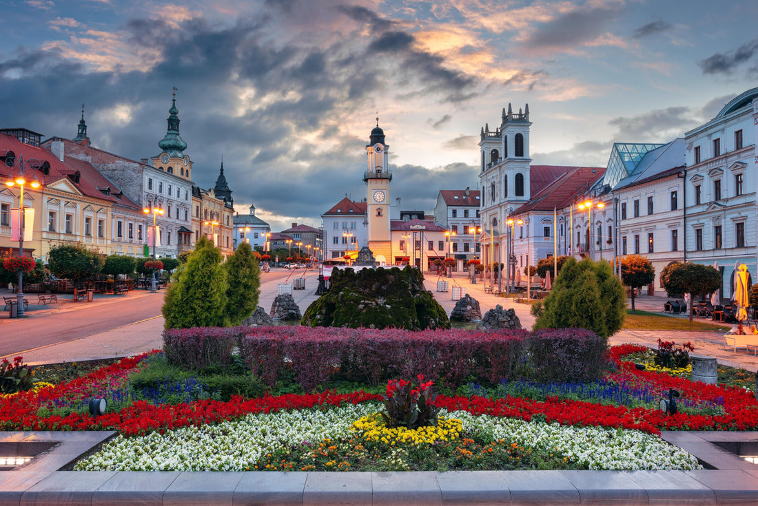 Banska Bystrica, Slovak Republic. Cityscape image of downtown Banska Bystrica, Slovakia with the Slovak National Uprising Square at summer sunrise 2000pc Puzzle