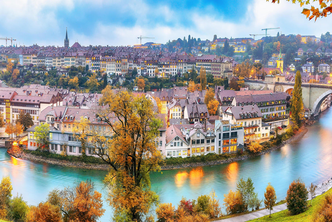 Fantastic autumn view of the city of Bern on the Aare in the evening with the Pont de Nydegg bridge, the cathedral of Bern and the Nydeggkirche - Protestant church 2000pc Puzzle
